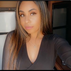 Meet your Posher, Fatima